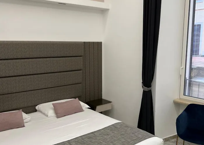 Maison Tritone 4* Rome