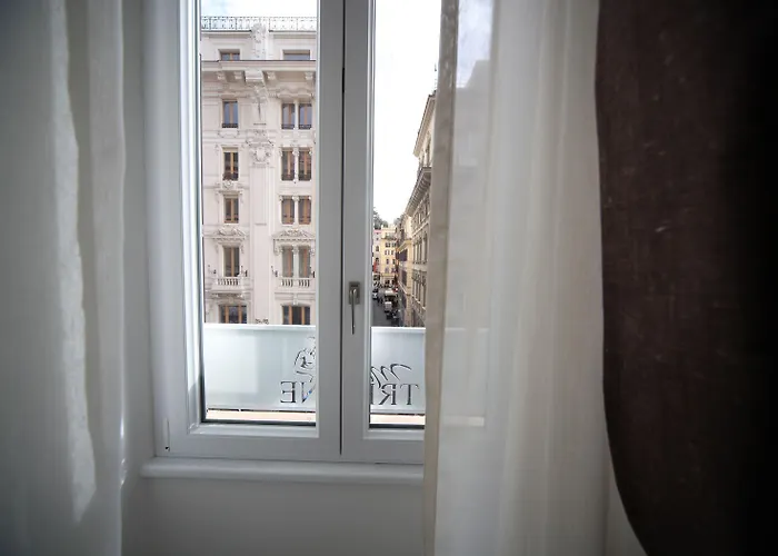 Maison Tritone Konukevi Roma