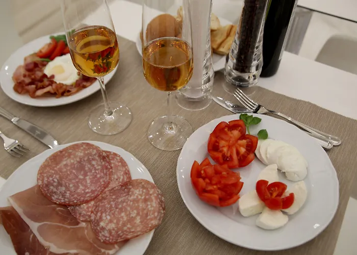 Maison Tritone Konukevi 4*
