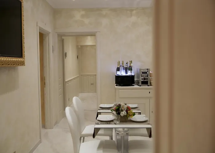 Maison Tritone 4* Roma