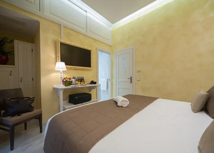 Konukevi Maison Tritone 4*